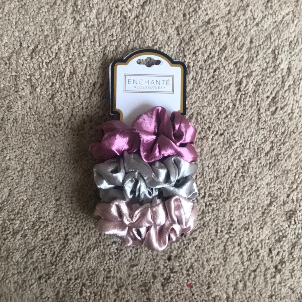 Silk Scrunchies Set
